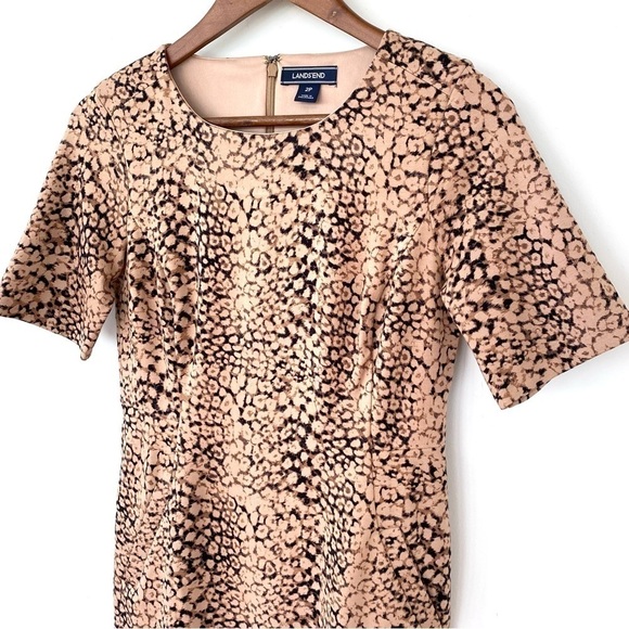 Land’s End  jersey knit dress with crew neckline and short sleeves, mini length - Picture 3 of 11